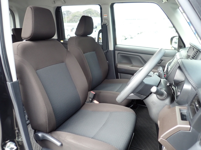 �t�����g�V�[�g�A��ԗǍD�ň��S�ł��B�傫�ȉ�����Ȃ����S�ł�