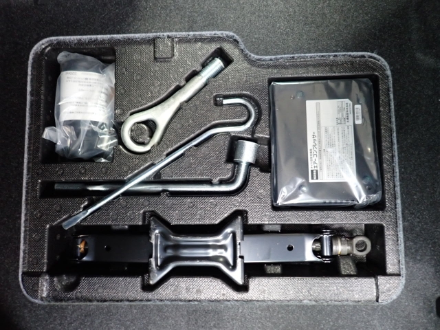 �p���N�C���L�b�g���t���Ă܂��B�������̎��̉��}���u�ɕK�v�ł��B