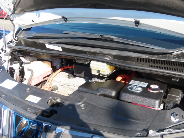 �G���W�����[�����Y��Ɏd�オ���Ă���܂��B�@�c�Ǝ��Ԃ͂P�O���`�P�X���܂ŁA���T���j������x���ƂȂ��Ă���܂��B���₢���킹���X�^�b�t�ꓯ�A���҂����Ă���܂���