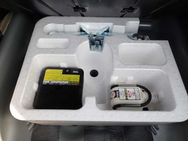 �p���N�C���L�b�g���t���Ă܂��B�������̎��̉��}���u�ɕK�v�ł��B