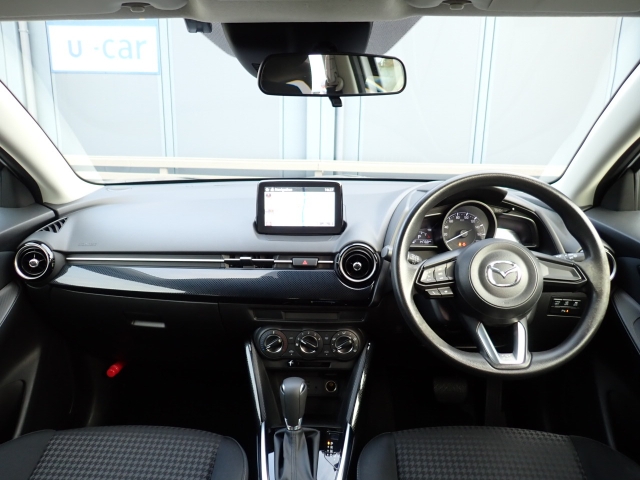 �C���p�l�摜�ɂȂ�܂��B�ԓ��͐��Ǝ҂ɂĎ����N���[�j���O�{�H�ς݂Ȃ̂ŁA��ϐ����ł��B