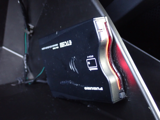 ETC���������Ă��܂��B�m���X�g�b�v�ŗ�������ʉ߂ł��܂��B���ꂵ�������ł���ˁB