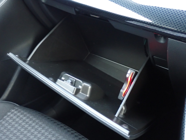 ���[�����Ղ�O���[�u�{�b�N�X�B