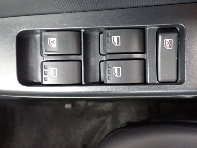 ���̊J�͓d���i�p���[�E�B���h�j�ɂȂ�܂��̂ŁA�֗��ł���ˁB