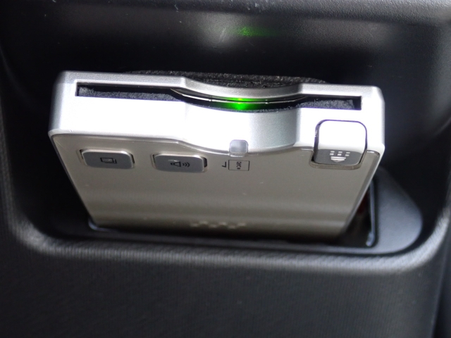 ETC���������Ă��܂��B�m���X�g�b�v�ŗ�������ʉ߂ł��܂��B���ꂵ�������ł���ˁB