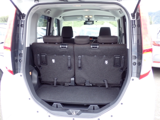 �ʏ펞�̃��P�b�W�X�y�[�X�ł��I�傫�ȊJ���ŉו��̏悹�~�낵���y�ɍs���܂��B