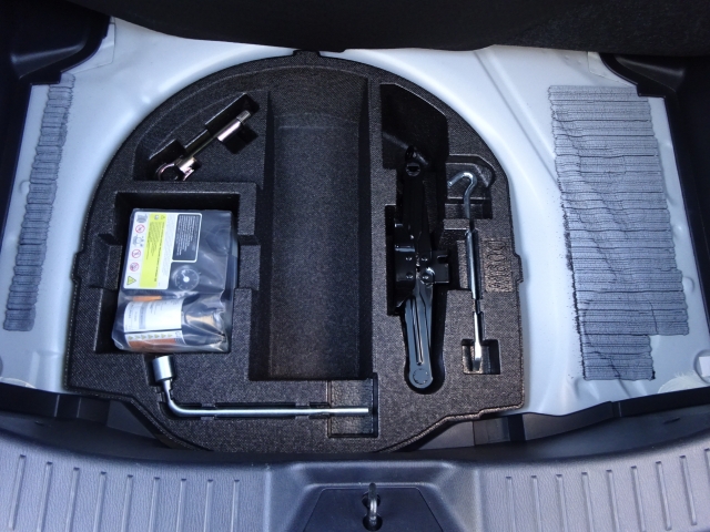 �I���b�N�X�F�蒆�ÎԂ͗����̃n�b�L�������C����̖������q��Ǝ��̌��i�ȔF���Ɋ�̔����Ă���܂��B���q��������Ђ̍���m���S�Ԍ��������{���Ă���܂��B