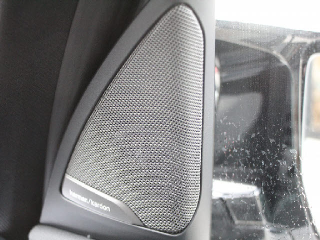 県内最大級の大型展示場！更にガレージ完備！専門店だからできる幅広いラインナップ！ご希望の車種がない場合もお気軽にお申し付け下さい。当社ネットワークでご希望の車両を探して参ります。