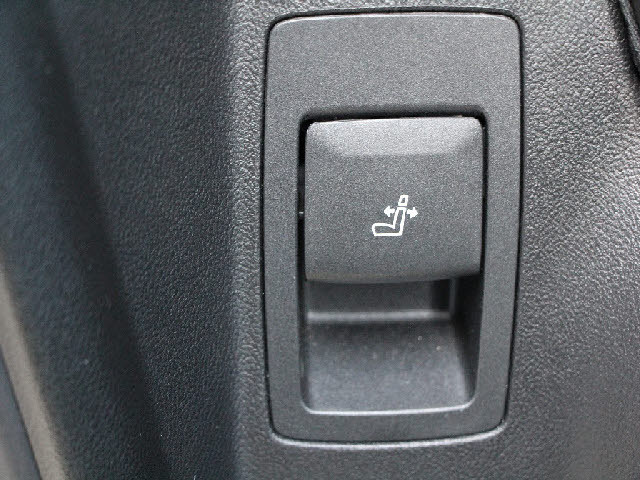 県内最大級の大型展示場！更にガレージ完備！専門店だからできる幅広いラインナップ！ご希望の車種がない場合もお気軽にお申し付け下さい。当社ネットワークでご希望の車両を探して参ります。