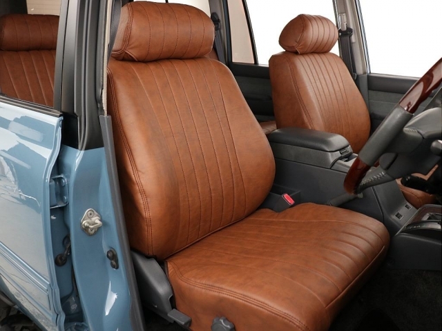 �^�]�Ȃɂ͐V�i�u���E���N���V�b�N�V�[�g�J�o�[�����I