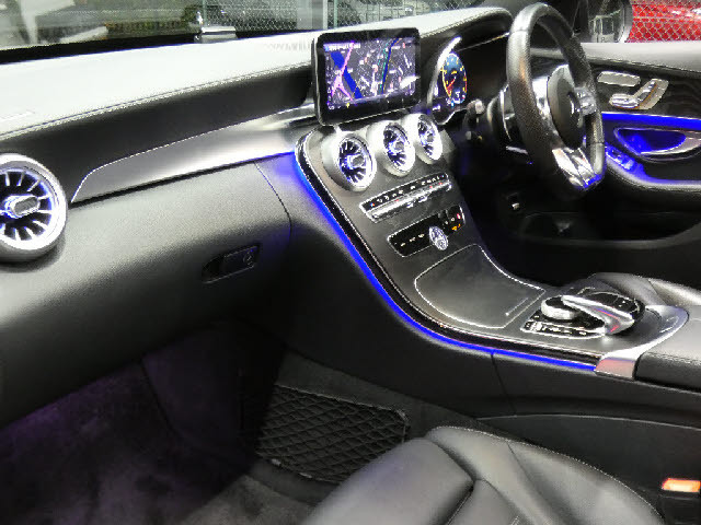 ■Ｔ．Ｕ．Ｃ．ＧＲＯＵＰ市川では、全車２年保証付です。自社工場完備で、充実のアフターサービス！■専門店ならではのコダワリの正規ディーラー車輌！年３回ポリマーメンテナンスサービス実施中！