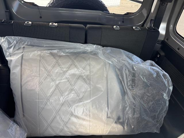 ���A�V�[�g�p�J�o�[�t���Ă��܂��B�ԗ��̏ڍׂ��Ԃɕt���܂��Ă̓X�^�b�t�܂ł��C�y�ɂ��₢���킹���������B