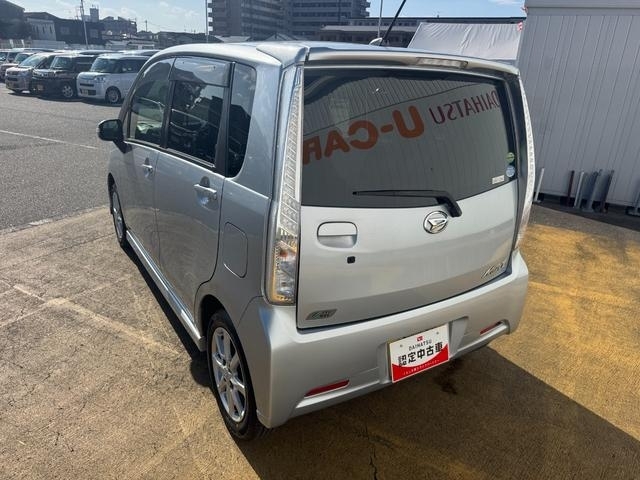 �����h�A�E�����N�H�[�^�[�E�o�b�N�h�A�E�B���h�E�ɃX���[�N�h�K���X���̗p