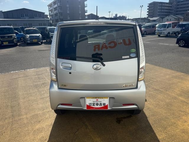 �ԗ��̏ڍׂ��Ԃɕt���܂��Ă̓X�^�b�t�܂ł��C�y�ɂ��₢���킹���������B