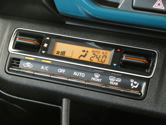 オートエアコン、ワンタッチで快適空間☆★