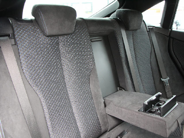 掲載以外の画像も当店ＨＰにて多数公開中です！ご来店が難しい方でも安心して購入していただけるよう細部まで掲載しております。専門店ならではの良質な中古車のみを販売しております。