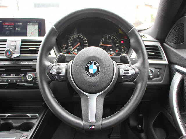 県内最大級の大型展示場！更にガレージ完備！専門店だからできる幅広いラインナップ！ご希望の車種がない場合もお気軽にお申し付け下さい。当社ネットワークでご希望の車両を探して参ります。