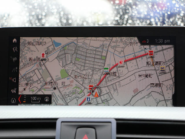 全車店頭にて展示中！お越し頂ければ現車確認が可能です。お気軽にお越しくださいませ。専門スタッフが細かくご説明させて頂きますので輸入車にご不安がある方でも安心です。