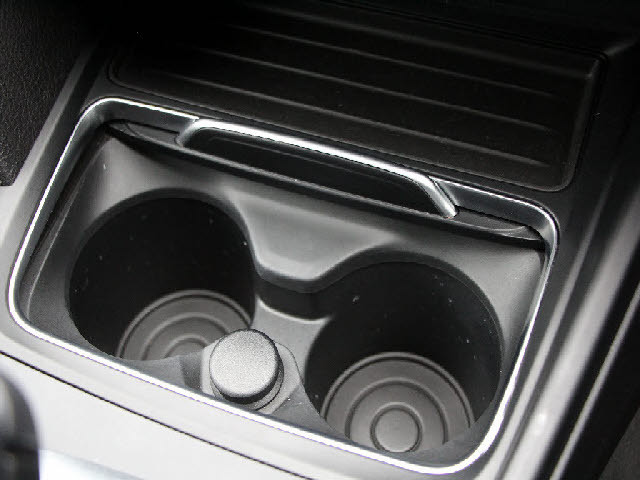 専門店ならではの納車前整備を実施！専用テスターも完備！諸経費につきましてはお気軽にお問合せ下さい。納車後の車検・点検・板金・ドレスアップなども当社お客様特別価格にてご案内させて頂きます。無料代車完備！