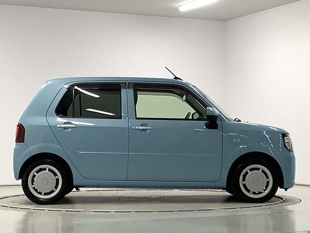 【内装クリーニング】内装ルームクリーニング済みです。しっかり綺麗にしていますので、是非、お確かめください。車に自信があるからこそ、是非一度ご来店頂き内外装も見てもらえると幸いです。