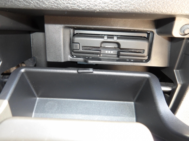 �I���b�N�X�t�|����������X�ւ̂��₢���킹�́A�s�d�k�F�O�Q�V�|�R�W�W�|�W�R�R�U�܂ł��C�y�ɂǂ����I�i�c�Ǝ��ԁF10���`�P�X���@���j��x�j