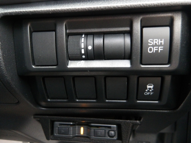 �I���b�N�X�t�|����������X�ւ̂��₢���킹�́A�s�d�k�F�O�Q�V�|�R�W�W�|�W�R�R�U�܂ł��C�y�ɂǂ����I�i�c�Ǝ��ԁF10���`�P�X���@���j��x�j