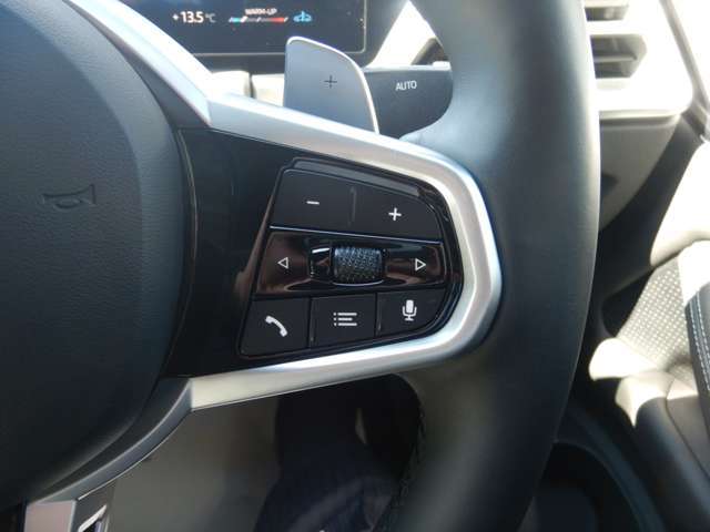 �}���`�t�@���N�V�����l�X�|�[�c�E���U�[�E