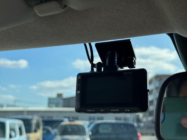 �ԗ��̏ڍׂ��Ԃɕt���܂��Ă̓X�^�b�t�܂ł��C�y�ɂ��₢���킹���������B