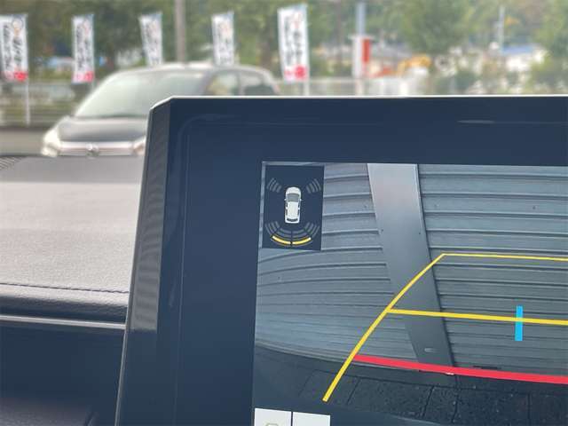 ���X�ł́A���Y�S���[�J�[�V�Ԕ̔����s����