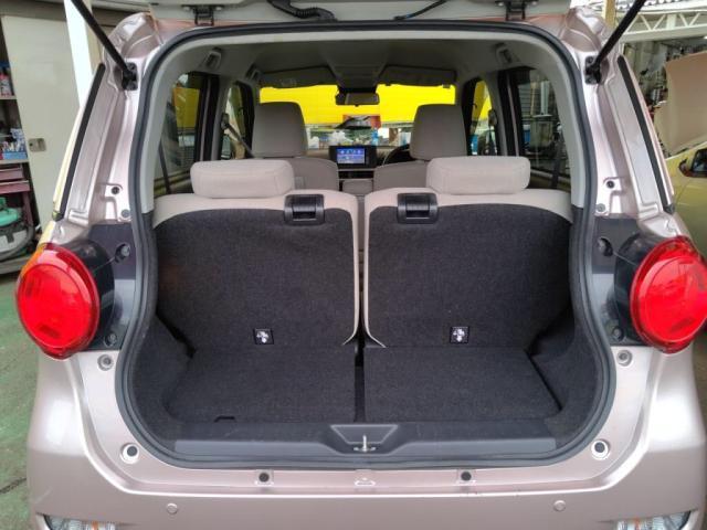 広々スペースのトランク！お出かけの際に荷物をたくさん積めますね！