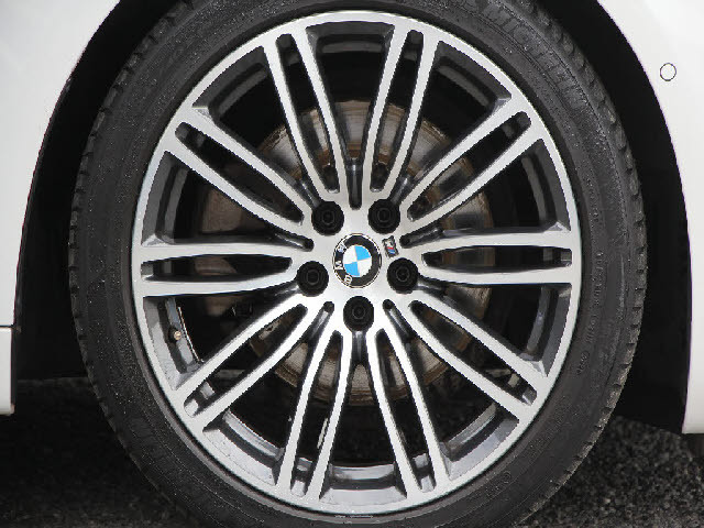 �f�ڈȊO�̉摜�����X�g�o�ɂđ������J���ł��I�����X��������ł����S���čw�����Ă���������悤�ו��܂Ōf�ڂ��Ă���܂��B���X�Ȃ�ł̗͂ǎ��Ȓ��ÎԂ݂̂�̔����Ă���܂��B