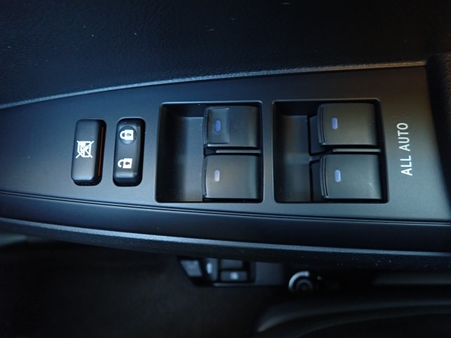 ���̊J�͓d���i�p���[�E�B���h�j�ɂȂ�܂��̂ŁA�֗��ł���ˁB