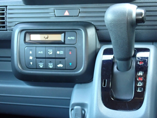 �V�t�g�ƃG�A�R���ł��B�I�[�g�G�A�R�������B���x�ݒ肪�o���āA�������K�ł���B