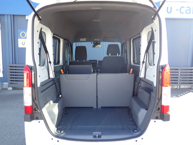 �ʏ펞�̃��P�b�W�X�y�[�X�ł��I�傫�ȊJ���ŉו��̏悹�~�낵���y�ɍs���܂��B