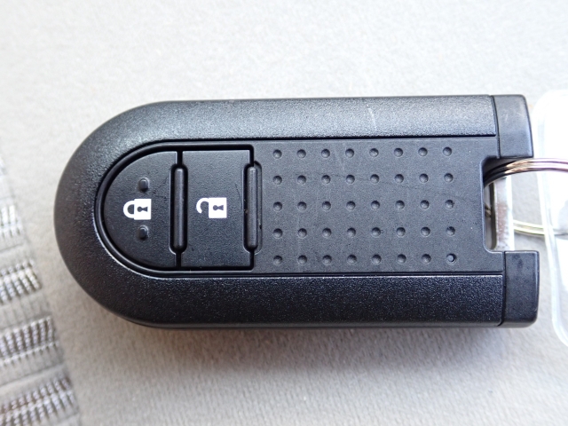 ���Ƃ��Ă��֗��ȃX�}�[�g�L�[�V�X�e���������g�т��邾���Ńh�A���̎{���E�J���E�G���W���n�����\�ȃX�}�[�g�L�[�V�X�e���ł��B