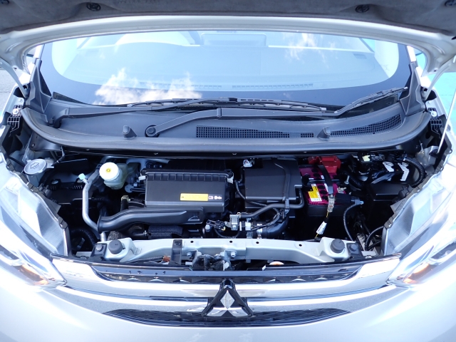 �G���W�����[�������ꂢ�ł���B�@�֋@�\�n���ǍD�ł��B�[�ԑO�ɓ_���������s���܂��B�G���W���I�C���E�I�C���t�B���^�[�E�G�A�R���t�B���^�[�E���C�p�[�S���͕K�������v���܂�