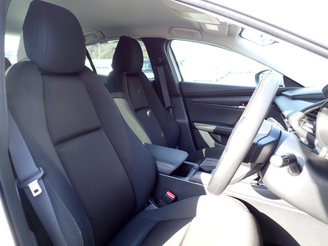 �t�����g�V�[�g�A��ԗǍD�ň��S�ł��B�傫�ȉ�����Ȃ����S�ł�