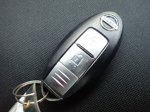 �X�}�[�g�L�[�����I�L�[���|�P�b�g��o�b�O�ɓ��ꂽ�܂܁A�h�A���b�N�̊J���E�{���E�G���W���n�����\�ł��B