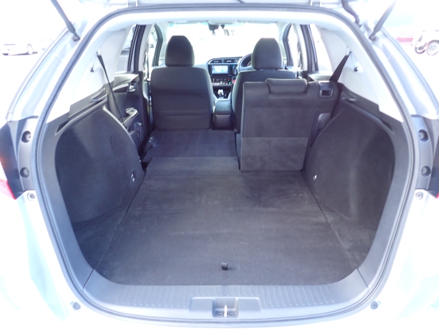 ��Ԑl���₨�ו��ɉ����Č㕔���Ȃ��Z�p���[�g�ɓ|�����Ƃ��o���܂��B�[���ȃ��Q�b�W�X�y�[�X���m�ہB