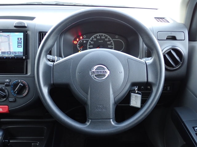 �I���b�N�X�F�蒆�ÎԂ͌��I�����㎿�Ȏ��q�݂̂����͂��v���܂��B�S�ԂɃv���̐E�l�ɂ��O�ꂵ�����O���̐��|�A�����グ�Ă���܂��B