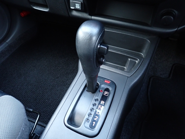 ���S���Ă���蒸���钆�ÎԂ�ڎw���ăI���b�N�X�F�蒆�ÎԂł͌��i�Ȋ�ɂ����ď��i�����I���Ă���܂��I