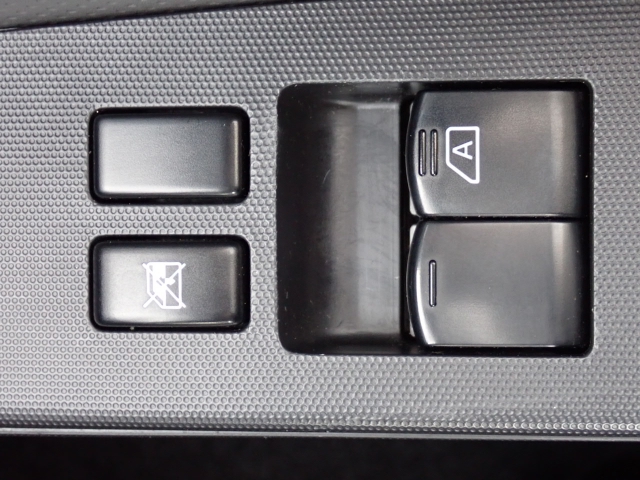 �O�Ȃ̑��̊J�͓d���ɂȂ�܂��̂ŁA�֗��ł���ˁB