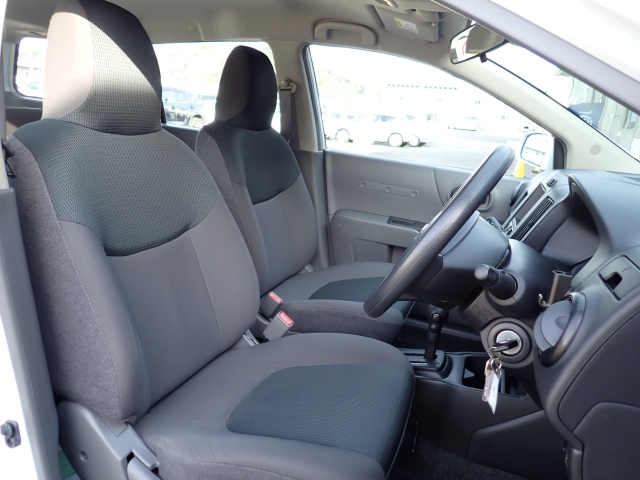 �t�����g�V�[�g�A��ԗǍD�ň��S�ł��B�傫�ȉ�����Ȃ����S�ł�