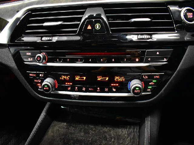 �S�ԓX���ɂēW�����I���z��������Ό��Ԋm�F���\�ł��B���C�y�ɂ��z�����������܂��B���X�^�b�t���ׂ��������������Ē����܂��̂ŗA���Ԃɂ��s����������ł����S�ł��B