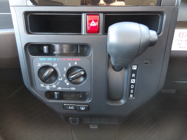 オリックスＵ−ｃａｒ高崎店へのお問い合わせは、ＴＥＬ：０２７−３８８−８３３６までお気軽にどうぞ！（営業時間：10時〜１９時　水曜定休）