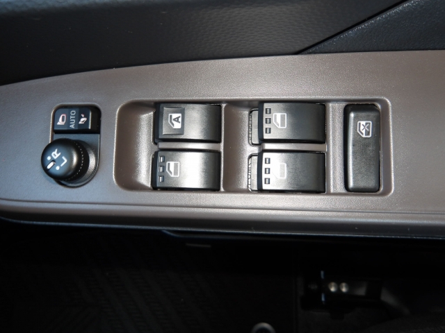 �I���b�N�X�t�|����������X�ւ̂��₢���킹�́A�s�d�k�F�O�Q�V�|�R�W�W�|�W�R�R�U�܂ł��C�y�ɂǂ����I�i�c�Ǝ��ԁF10���`�P�X���@���j��x�j