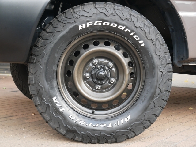 18�C���`�Ă�����z�C�[��×BF�O�b�g���b�`AT