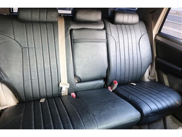 �Z�J���h�V�[�g�̓`���C���h�V�[�g�̑������A�������\�ł��B�t�@�~���[�J�[�Ƃ��Ďg���ꍇ���������̂��₷���V�[�g�J�o�[�͏d�󂷂邱�ƊԈႢ�Ȃ��ł���