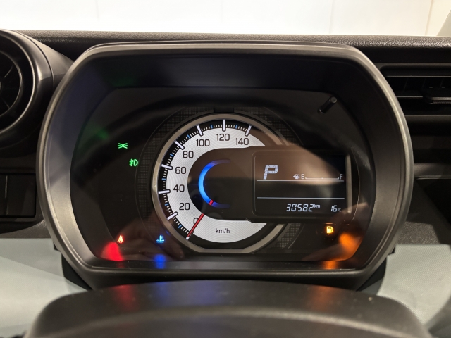 �l�X�ȏ�񂪕\������郁�[�^�[�p�l���͎��F���ƃf�U�C�����𗼗��������f�G�ȃf�U�C���ł��I