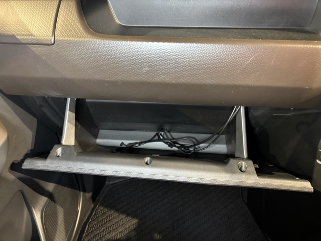 大容量のグローブボックスや、小物入れなどの収納が充実しています。